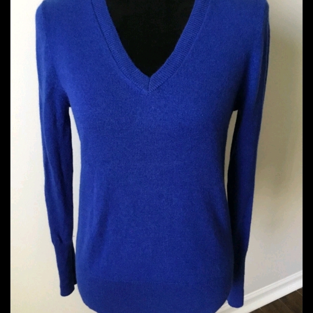 Women's V-Neck Cobalt Blue CASHMERE Sweater